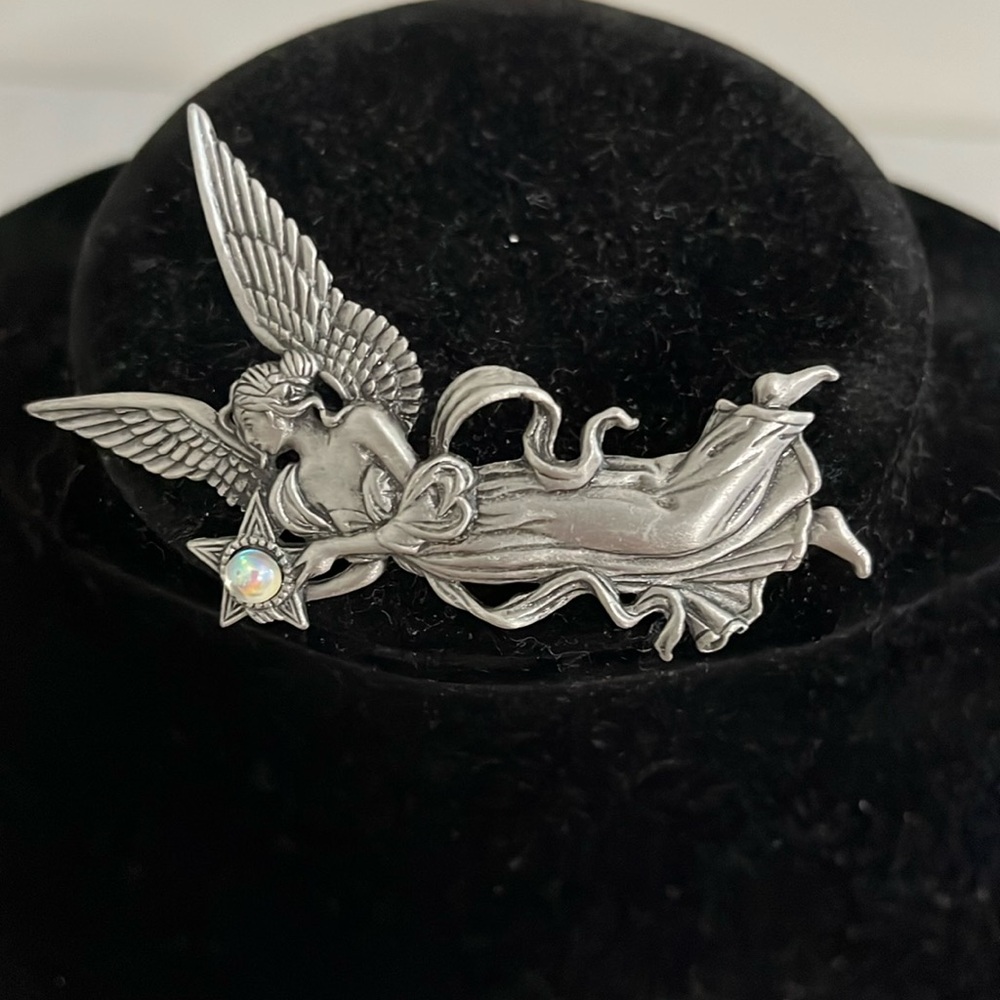 Beautiful Silver Pewter Jonette Jewelry “JJ” Angel w/ Star Brooch 3.5” x 2”